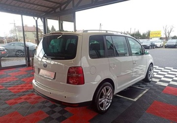 Volkswagen Touran I 1.4 TSI 140KM 2007 Volkswagen Touran VOLKSWAGEN TOURAN 7 osobowy ..., zdjęcie 4