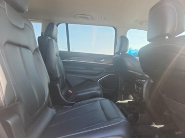 Jeep Grand Cherokee IV 2022 Jeep Grand Cherokee 2022r., L Limited 3.6 Benzyna 293KM, zdjęcie 9