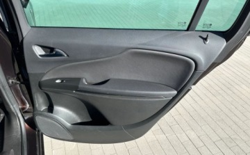 Opel Zafira C Tourer 1.4 Turbo ECOTEC 140KM 2016 Opel Zafira 1.4T Manual 7-osob Skora Navi Kamera 2016 Bogata Wersja, zdjęcie 31