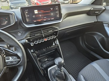 Peugeot 2008 II SUV 1.2 PureTech 130KM 2020 Peugeot 2008 1,2 benzyna 130KM nawigacja kamera, zdjęcie 10