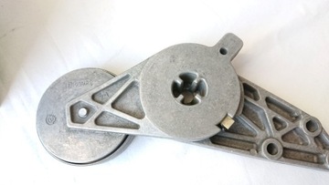 НАТЯЖИТЕЛЬ + РЕМЕНЬ ГЕНЕРАТОРА AUDI A4 A6 1.8 1.8T