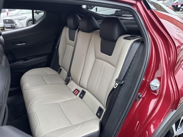 Toyota C-HR I Crossover 1.8 Hybrid 122KM 2018 Toyota C-HR 1.8 Hybrid Selection Toyota C-HR Hybri, zdjęcie 23