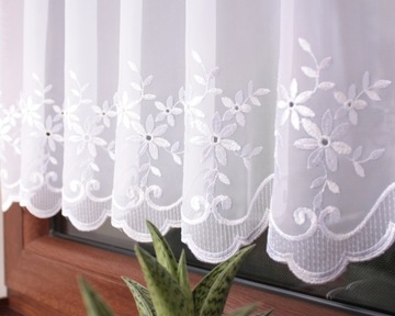 Заздростка Вуаль белая Штора с вышивкой для кухни, высота 90 см