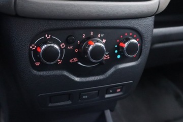 Dacia Lodgy Minivan 1.6 SCe 102KM 2016 Dacia Lodgy 1.6 SCe, Salon Polska, 7 miejsc, zdjęcie 14