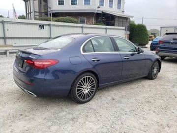 Mercedes 2024 Mercedes-Benz Klasa C 300, 2024r., 4x4, 2.0L 2.0 Benzyna 255KM, zdjęcie 2