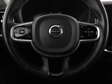 Volvo V60 II  Kombi 2.0 D4 190KM 2020 Volvo V60 2.0 D4 Automat AWD Momentum Pro Navi, zdjęcie 20