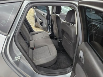 Opel Astra J Hatchback 5d 1.6 Twinport ECOTEC 115KM 2010 Opel Astra Opłacona Zdrowa Zadbana Serwisowana, zdjęcie 10