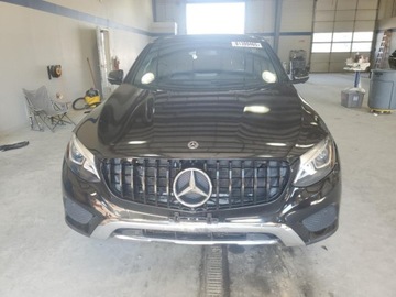 Mercedes GLC C253 2019 Mercedes-Benz GLC 2019 MERCEDES-BENZ GLC COUPE 300 4MATIC 2.0 Benzyna 255KM, zdjęcie 5