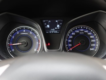 Hyundai ix20 Mikrovan 1.6 CVVT 125KM 2011 Hyundai ix20 1.6 CVVT, Salon Polska, zdjęcie 10