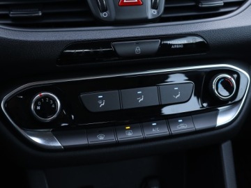 Hyundai i30 III Hatchback Facelifting 1.0 T-GDI 120KM 2022 Hyundai i30 1.0 T-GDI, Salon Polska, zdjęcie 16