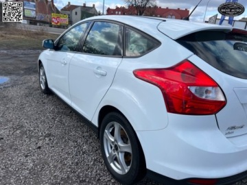 Ford Focus III Kombi 1.6 TDCi 105KM 2013 Ford Focus Nowe opony - Szwajcaria - Gwarancja tech. Po przegladzie olejow, zdjęcie 14