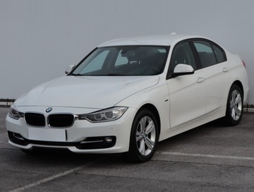 BMW Seria 3 F30-F31-F34 Limuzyna Facelifting 2.0 320i 184KM 2015 BMW 3 320 i xDrive, Salon Polska, Serwis ASO, zdjęcie 1