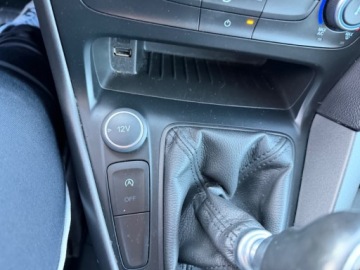 Ford Focus III Sedan Facelifting 1.0 EcoBoost 125KM 2015 Ford Focus Raty Klima usb benzynka 125KM Niski przebieg 127tys km Gwarancja, zdjęcie 31