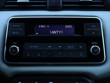 Nissan Micra V 1.0 IG 71KM 2018 Nissan Micra 1.0 IG, Klima, zdjęcie 11