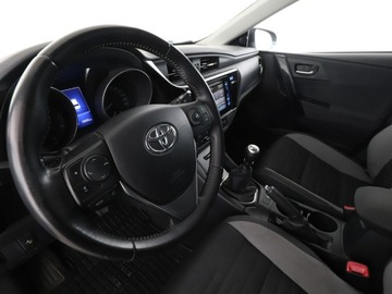 Toyota Auris II Hatchback 5d Facelifting 1.2 D-4T 116KM 2016 Toyota Auris Historia serwisowa Navi Klimatyzacja, zdjęcie 13