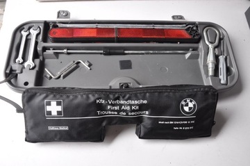 КОМПЛЕКТ ИНСТРУМЕНТОВ ДЛЯ БАГАЖНИКА BMW E65 E66