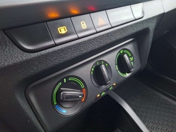 Skoda Fabia III Kombi Facelifting 1.0 TSI 95KM 2019 Skoda Fabia Ambition 1,0 TSI 95km FV VAT23 Benzyna 95KM, zdjęcie 19