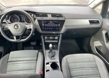 Volkswagen Touran III 1.5 TSI EVO 150KM 2020 Volkswagen Touran 1.5 TSI EVO Comfortline DSG, zdjęcie 4