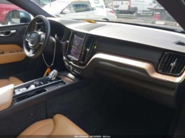 Volvo XC60 II 2022 Volvo XC 60 B6 Inscription 2022 2.0l 2.0 Benzyna 295KM, zdjęcie 9