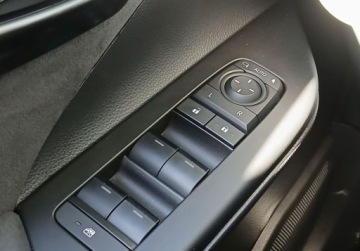 Toyota C-HR II SUV Plug-In 2.0 Hybrid Dynamic Force Plug-in  223KM 2025 Toyota C-HR C-HR PHEV Executive FV23 Salon PL Serwis ASO 1 wl., zdjęcie 32