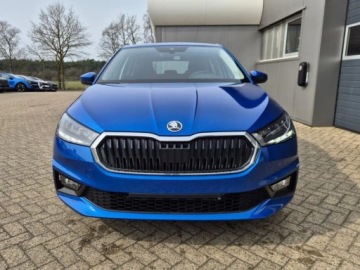 Skoda Fabia IV 1.0 MPI 80KM 2026 Od ręki - Essence 1.0 MPI 80KM, zdjęcie 1