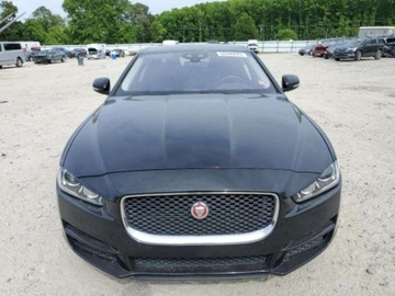 Jaguar XE Sedan 2.0 i4 240KM 2017 Jaguar XE 2017 JAGUAR XE PRESTIGE, Amer-Pol, zdjęcie 5