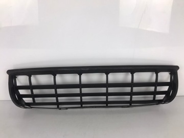 VW CRAFTER ATRAPA KRATKA ŚRODKOWA ZDERZAKA 06-2016