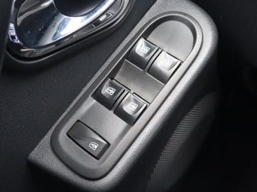 Dacia Duster I SUV Facelifting 1.2 TCe (Euro 6) 125KM 2016 Dacia Duster 1.2 TCe, Salon Polska, 4X4, Navi, zdjęcie 16