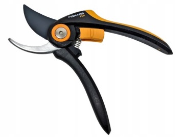 Ножничный секатор Fiskars P521.