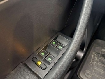 Skoda Rapid II Liftback Facelifting 1.0 TSI 110KM 2018 Skoda RAPID 1.0 TSI 110KM StyleBi-XenonCzujnikiGrzane FoteleSalon PL, zdjęcie 20