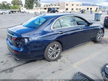 Mercedes Klasa E W214 2023 Mercedes-Benz Klasa E 350 2023 2.0l 2.0 Benzyna 255KM, zdjęcie 5