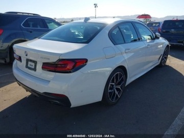 BMW Seria 5 G30-G31 2021 BMW Seria 5 BMW G30 530e xDrive, od ubezpieczalni 2.0 Hybryda 297KM, zdjęcie 2