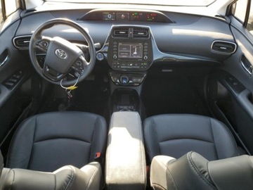 Toyota Prius IV Hatchback Plug-in 1.8 Hybrid Plug-in 122KM 2022 Toyota Prius Night Shade 2022 1.8l 1.8 Hybryda 121KM, zdjęcie 8