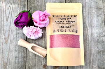 Отличный подарочный набор косметики, соли для ванн, мыло, цветы для мамы