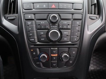 Opel Astra J Sports Tourer Facelifting 1.4 Turbo ECOTEC 140KM 2014 Opel Astra 1.4 T, Salon Polska, Serwis ASO, GAZ, zdjęcie 11