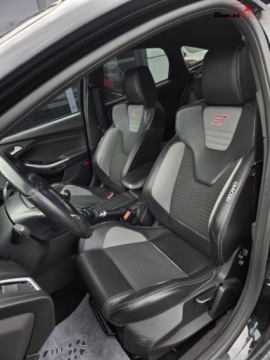 Ford Focus III ST Kombi 2.0 EcoBoost 250KM 2016 Ford Focus ST 2.0 Benzyna 250KM Europa Bogate Wyposazenie Zadbany 2.0, zdjęcie 8