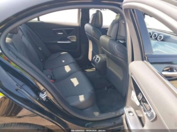 Mercedes Klasa C W206 2024 Mercedes-Benz Klasa C 300 2024 2.0l 2.0 Benzyna 255KM, zdjęcie 12