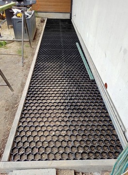 СЕТКА ГАЗОННАЯ ПАРКОВОЧНАЯ GEOCRAT 600x400 h30 x 10 шт.