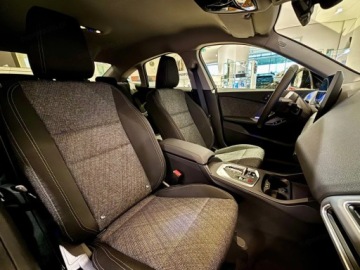 BMW Seria 2 F74 2025 BMW Seria 2 Gran Coupe 220 Design Sedan 1.5 (170KM) 2025, zdjęcie 6