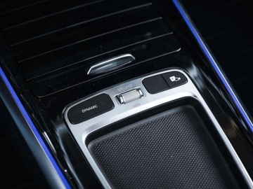 Mercedes GLB SUV Facelifting 2.0 220 190KM 2025 MERCEDES-BENZ GLB 220 4-Matic AMG Line 2.0 (190KM) 2025, zdjęcie 10