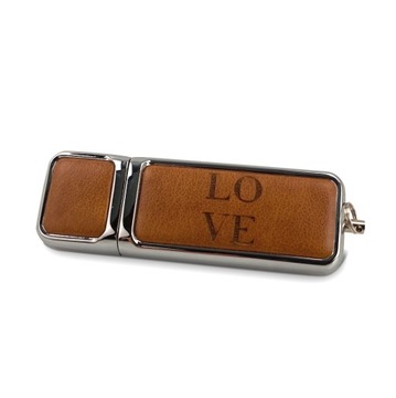 Skórzany pendrive z napisem LOVE 8GB - PZU8T/L