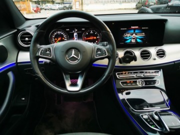 Mercedes Klasa E W213 Limuzyna 2.0 220d 194KM 2016 MERCEDES W213 2.0 220d * 100% Bezwypadkowy * Salon Polska * Serwisowany *, zdjęcie 7