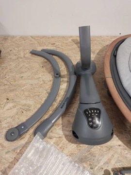 MAXI COSI CASSIA ЭЛЕКТРИЧЕСКОЕ КАЧЕШНОЕ КРЕСЛО