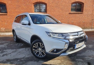 Mitsubishi Outlander III 2018 Mitsubishi Outlander Intense PLUS Kamera GetHelp 2.3 Diesel 150KM, zdjęcie 1