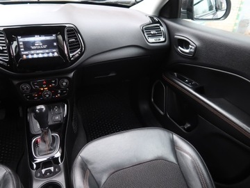 Jeep Compass II SUV 1.4 Multiair 170KM 2018 Jeep Compass 1.4 MultiAir, Salon Polska, zdjęcie 7