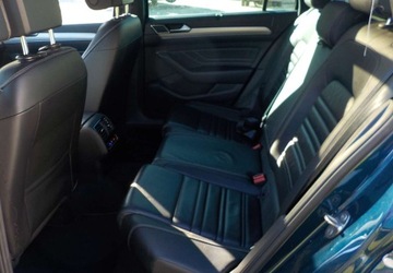 Volkswagen Passat B8 Variant Facelifting 2.0 TDI SCR 150KM 2022 Volkswagen Passat R-line Okazja 2.0 Diesel 150KM, zdjęcie 20