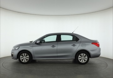 Citroen C-Elysee II Sedan Facelifting 1.2 PureTech 82KM 2019 Citroen C-Elysee 1.2 PureTech, Salon Polska, zdjęcie 2