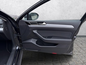 Volkswagen Passat B8 Variant Facelifting 1.5 TSI EVO 150KM 2022 Volkswagen Passat 1.5 TSI / 150 KM Business DSG FV, zdjęcie 38