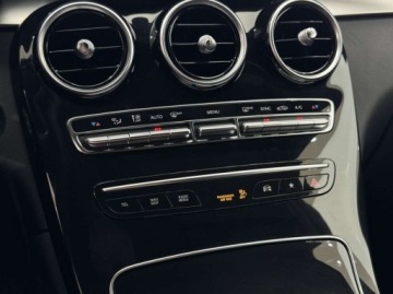 Mercedes GLC C254/X254 2022 Mercedes-Benz GLC 200 4-Matic Kamera cofania Asystent parkowania Nawiga, zdjęcie 22