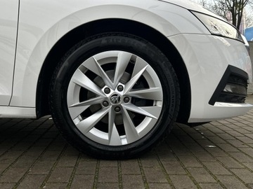 Skoda Octavia IV Liftback 1.5 TSI EVO 150KM 2021 Skoda Octavia Virtual Cockpit! Nawigacja! Kierowni, zdjęcie 26
